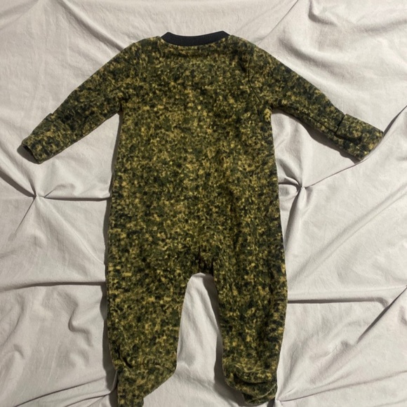 3 Month Nike Pajamas - Picture 2 of 3
